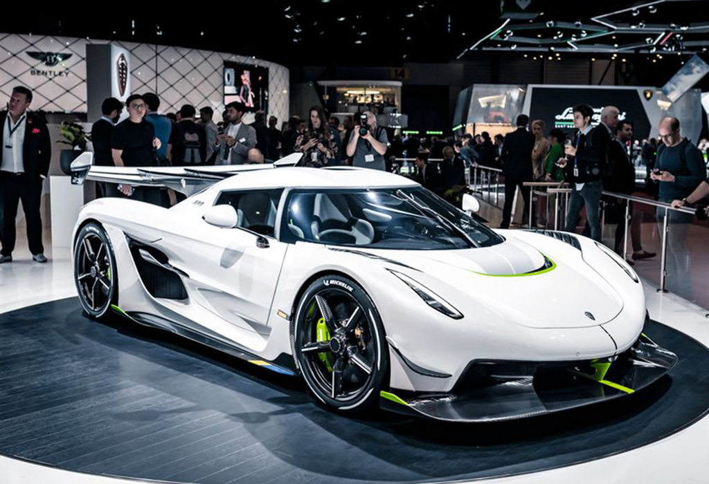 28. kOENIGSEGG 1024 683