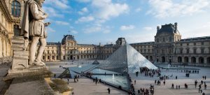 La tecnología mantiene “abiertos” los museos 2 Louvre