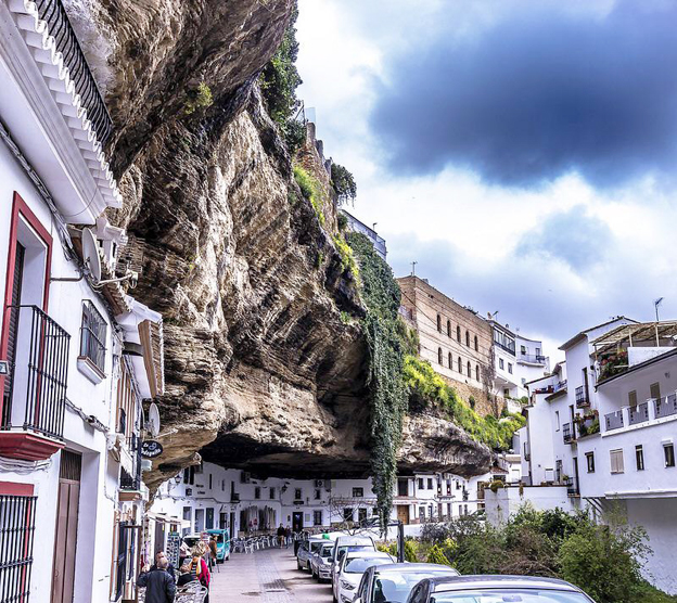 Las curiosidades de los lugares más relevantes del mundo SETENIL DE LAS BODEGAS