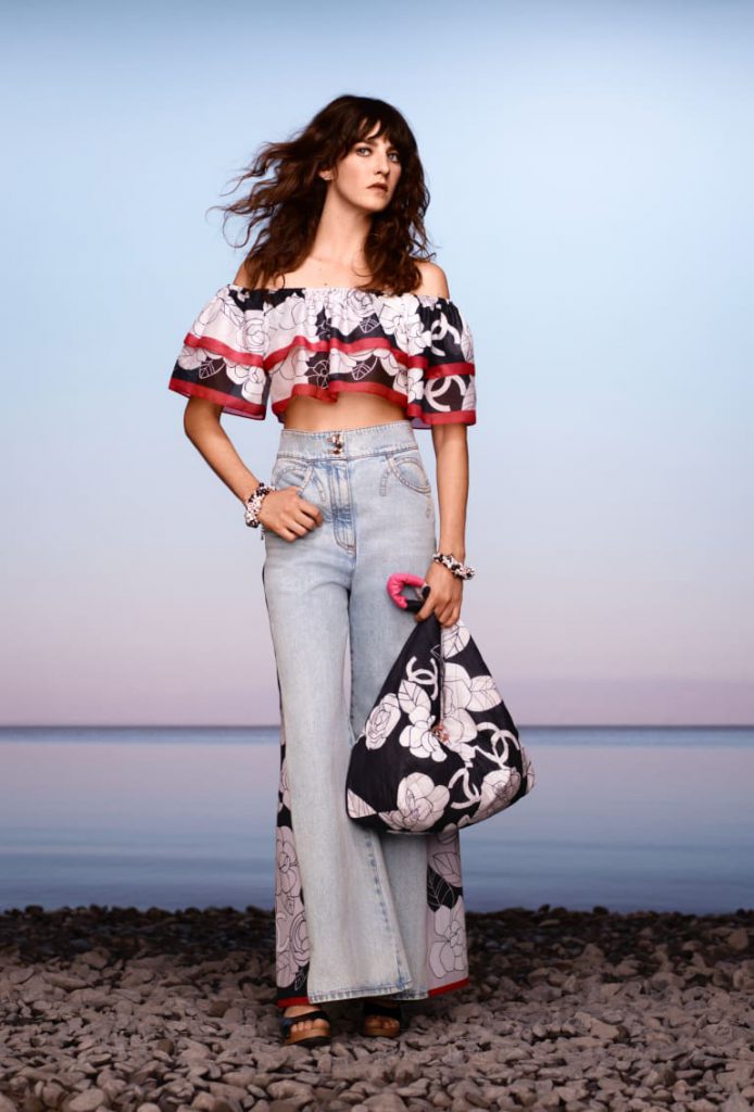 Chanel, el primer desfile virtual post pandemia 11 FSH 1591609518436 cruise 2020 21 collection 007 2