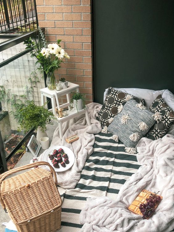 ¿Picnic en el balcón? 2 0547530f6ef90fedf10327cc6ce3f007