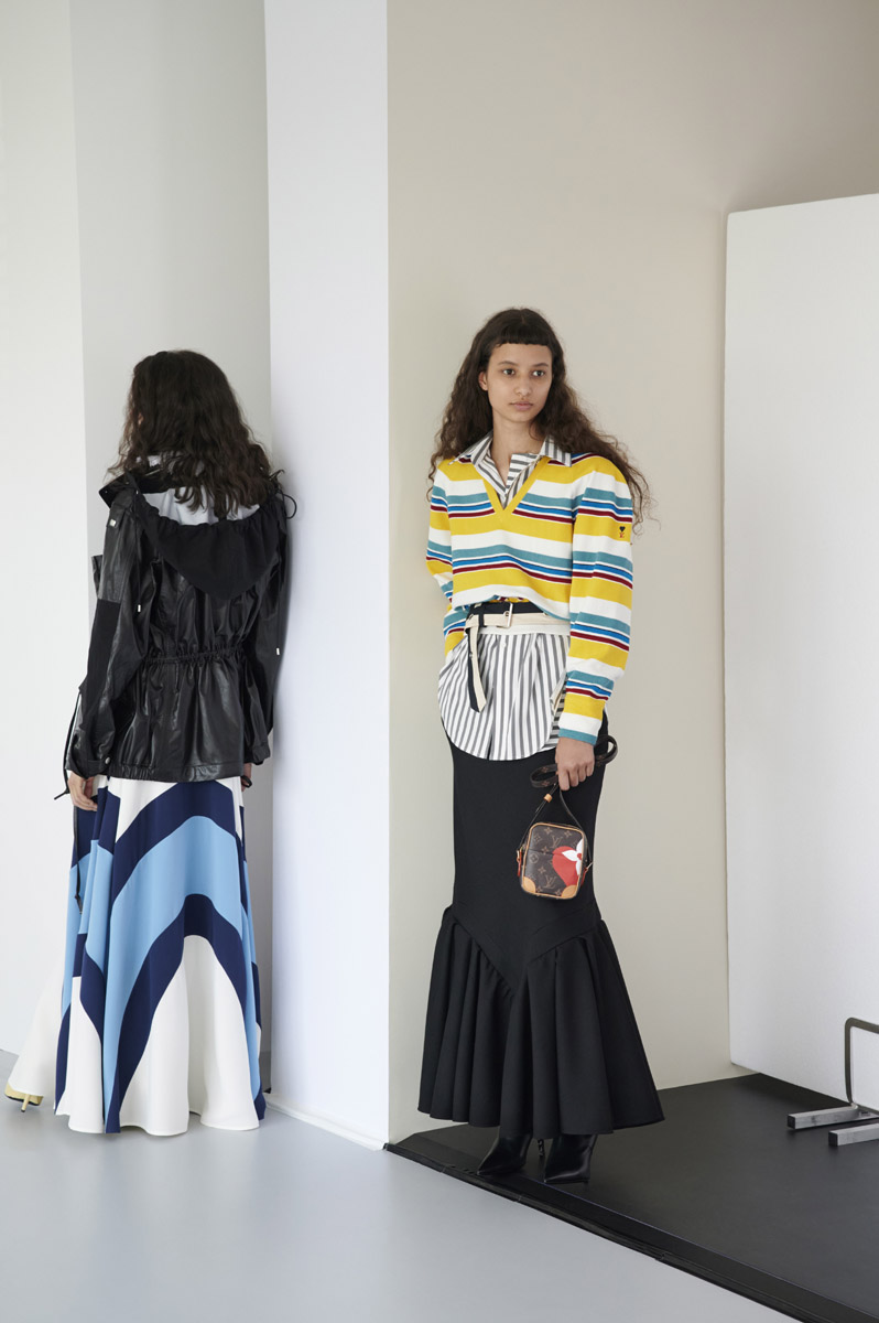 LOOK 18