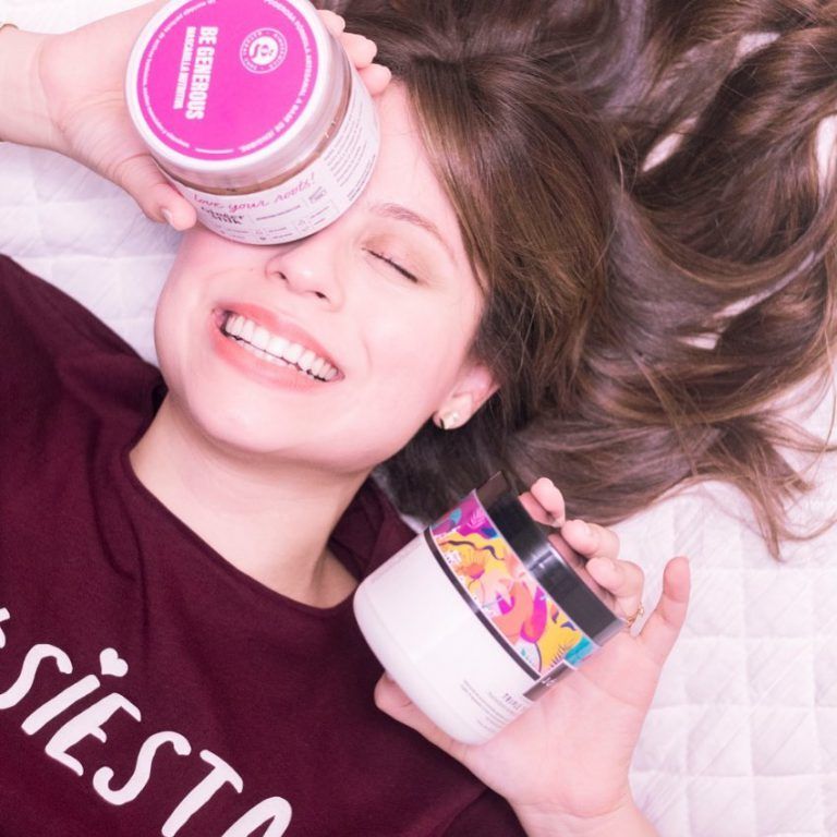 Rinse o acondicionador, ¿cuál utilizar según tu tipo de cabello?