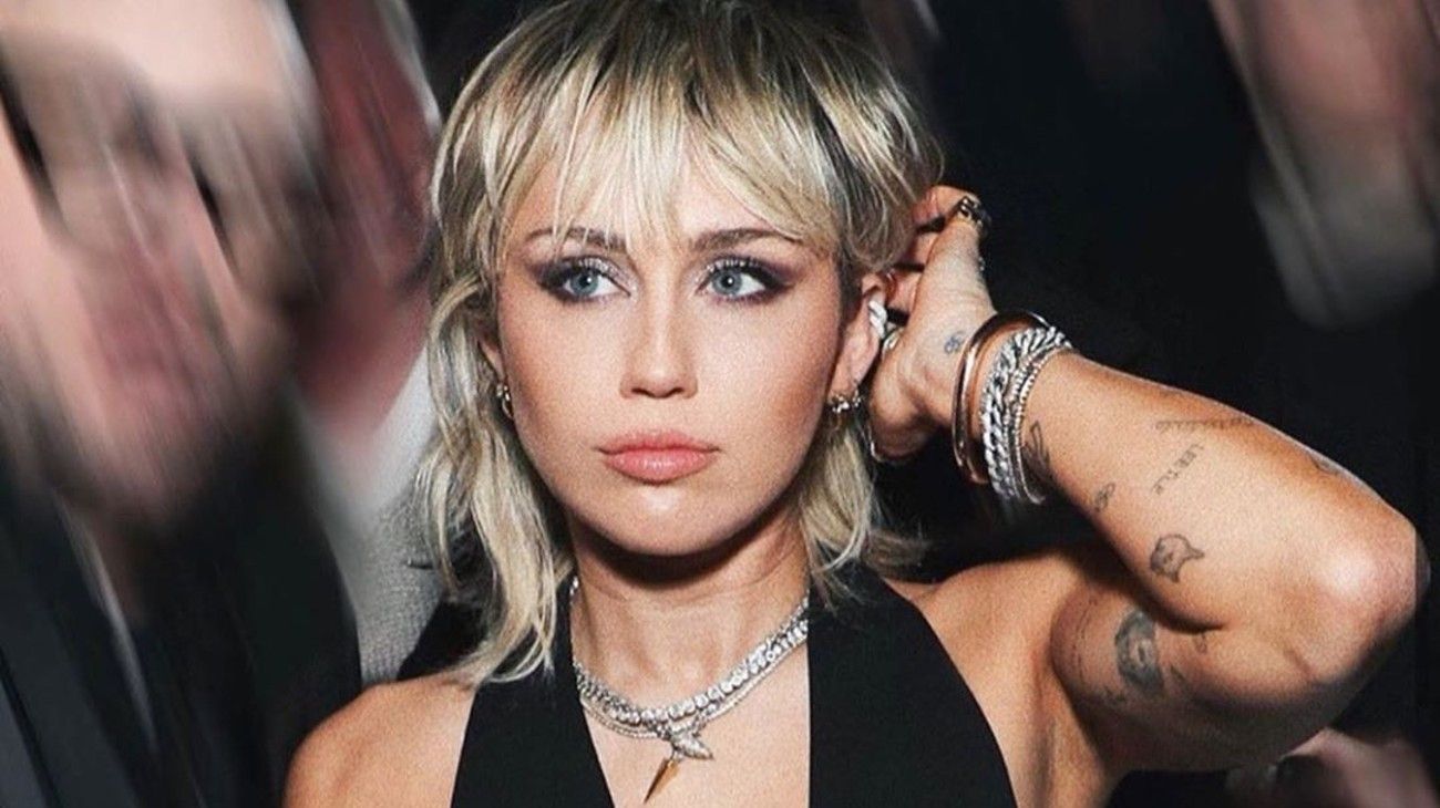 Miley con "Midnight Sky" 1 miley cyrus 961142