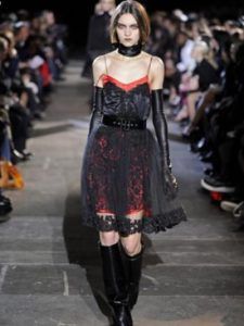 Moda gótica y cómo adaptarla a tu armario 10 8542654c4f7b7297910d3ad8a6d26162