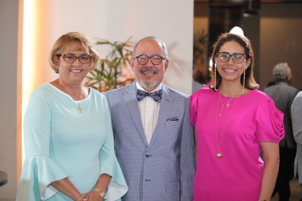 Rocio Ortega Ralphy Camilo y Kennya Acosta