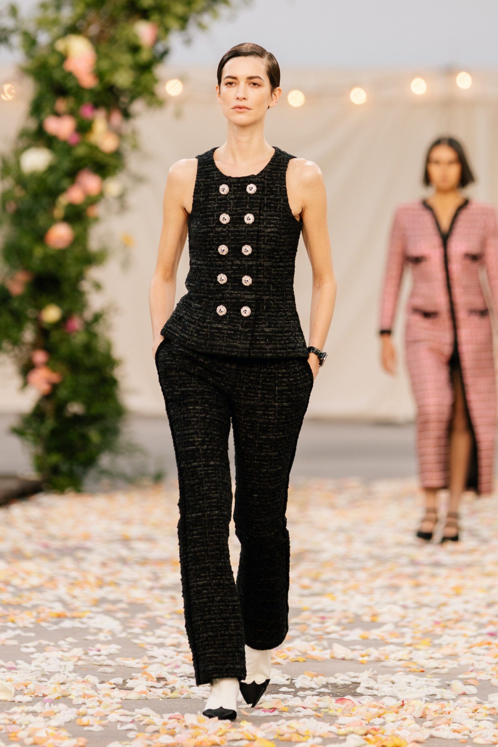 00002 Chanel Couture Spring 21 scaled