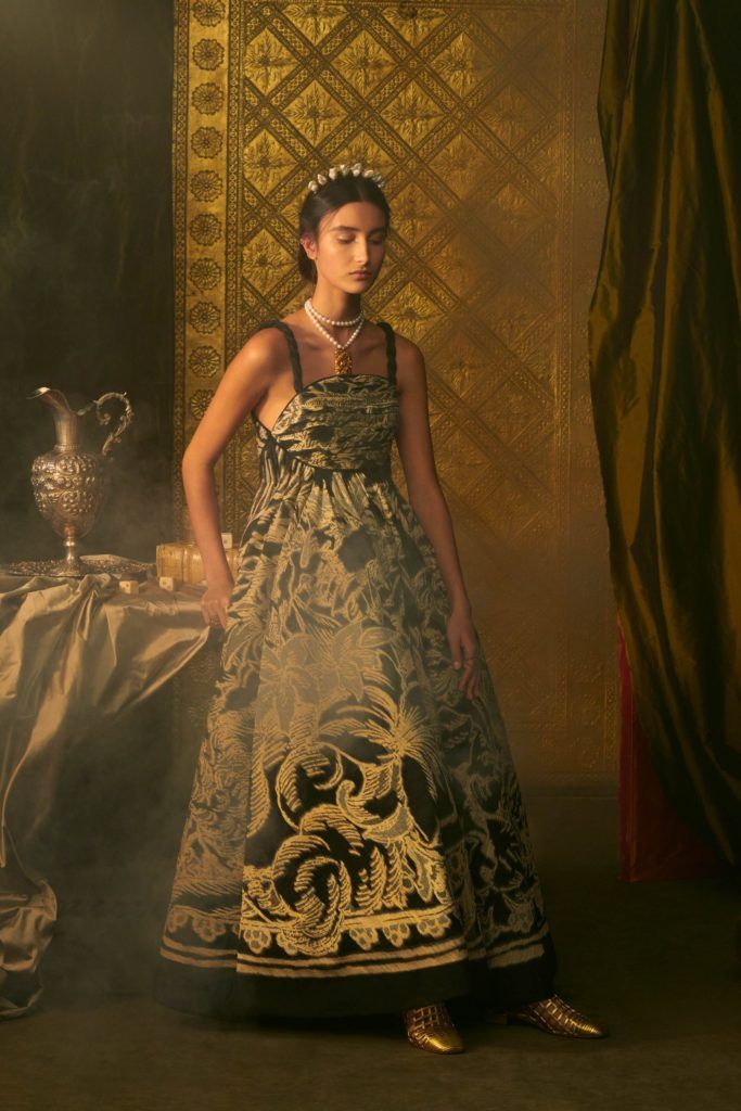 7 datos que debes saber sobre el tarot de alta costura de Dior 3 alta costura