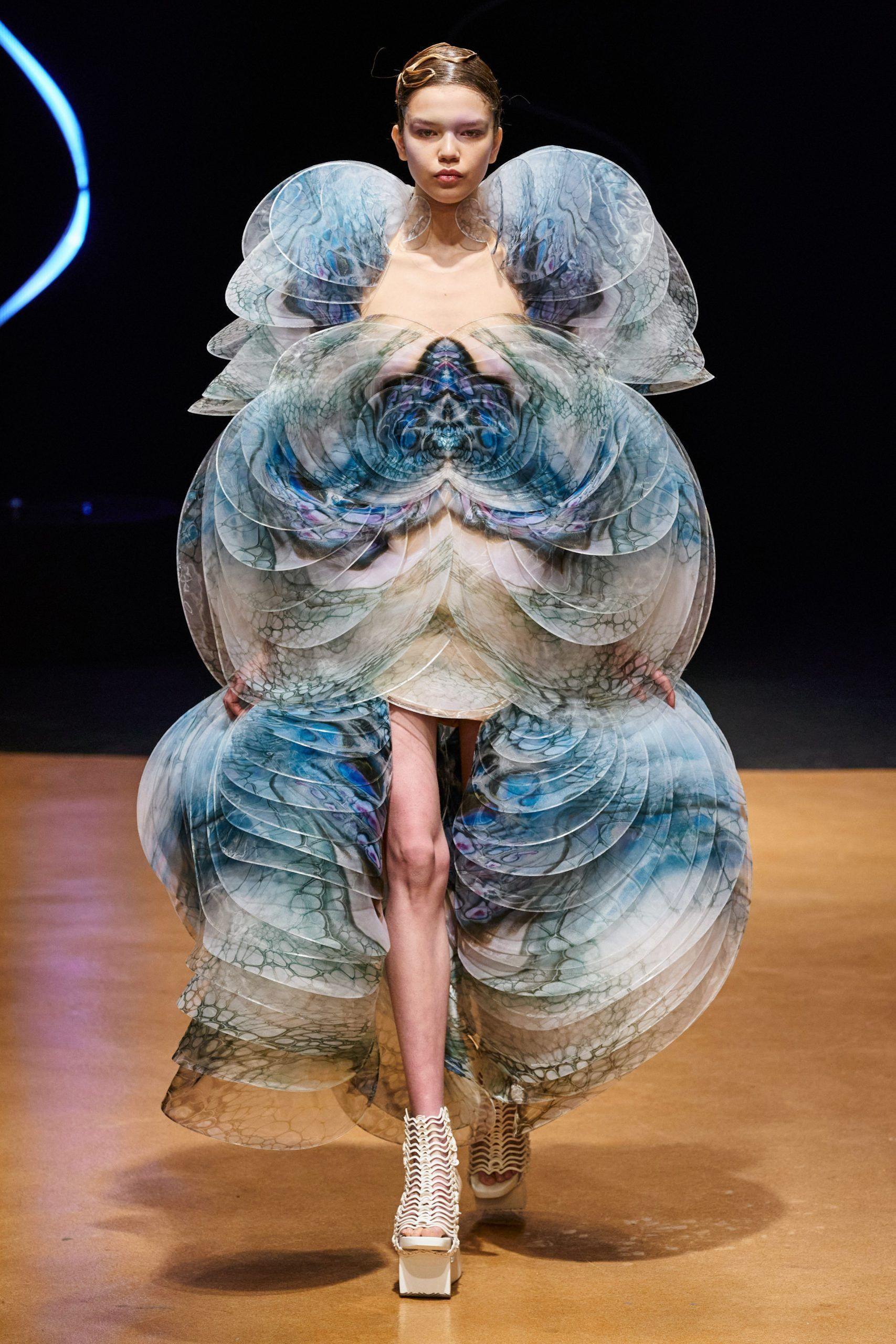 Iris van Herpen scaled