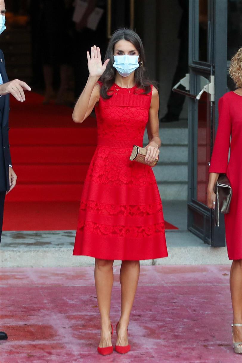 letizia ortiz con vestido rojo de carolina