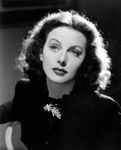 40 Mujeres que hicieron y hacen historia 34 36 Hedy Lamarr in The Heavenly Body 1944