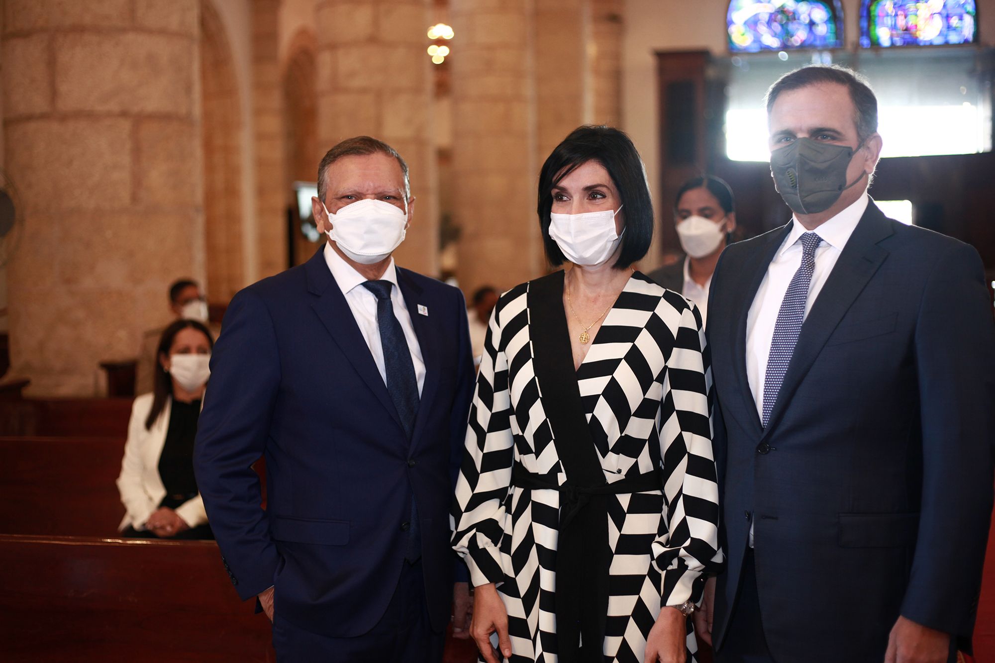 Doctor Leonardo Aguilera Raquel Arbaje y Jochi Vicente 1
