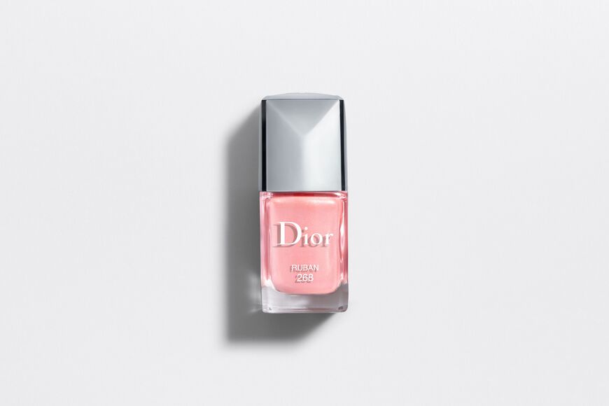 Manicura primaveral: ¡Lo que tus uñas necesitan! 3 Manicura
