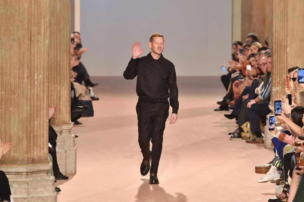 designer paul andrew acknowledges applause of the audience news photo 1617109939