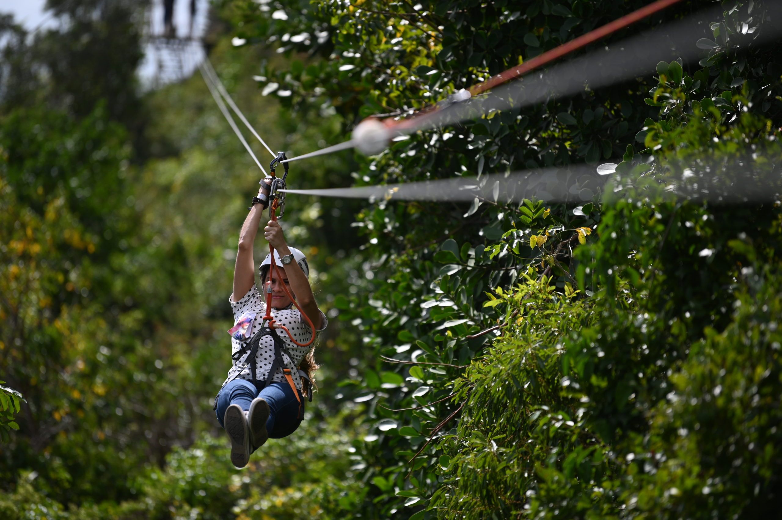 Lugares imperdibles en tu próxima visita al este del país 1 zip line Scape Park scaled