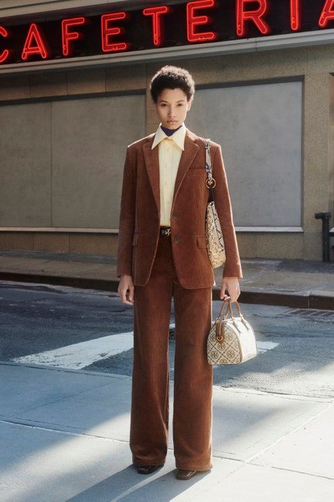 7 tendencias que no podrás dejar pasar este otoño-invierno 2 00003 Tory Burch Fall 21 Suit