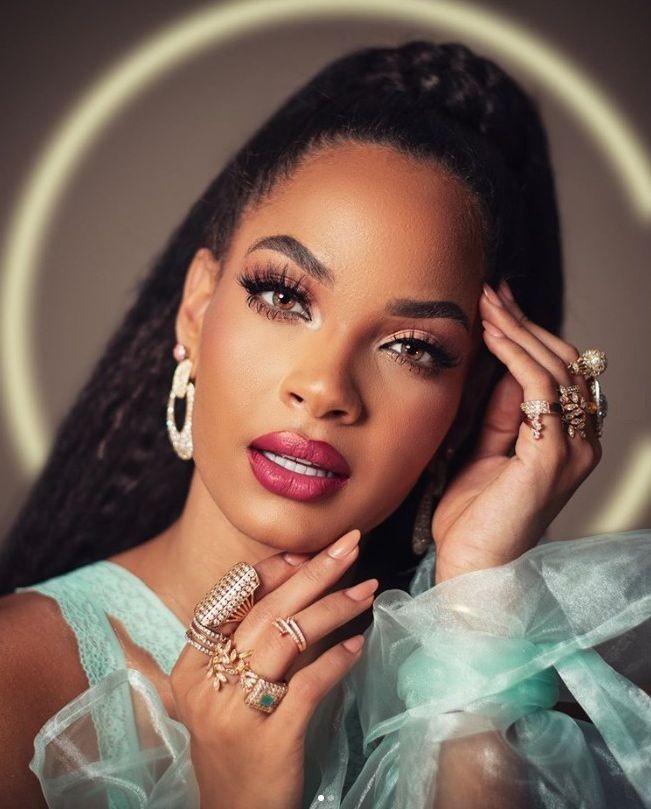 miss republica dominicana kimberly jimenez es la doble de rihanna 14 10 20 03 55