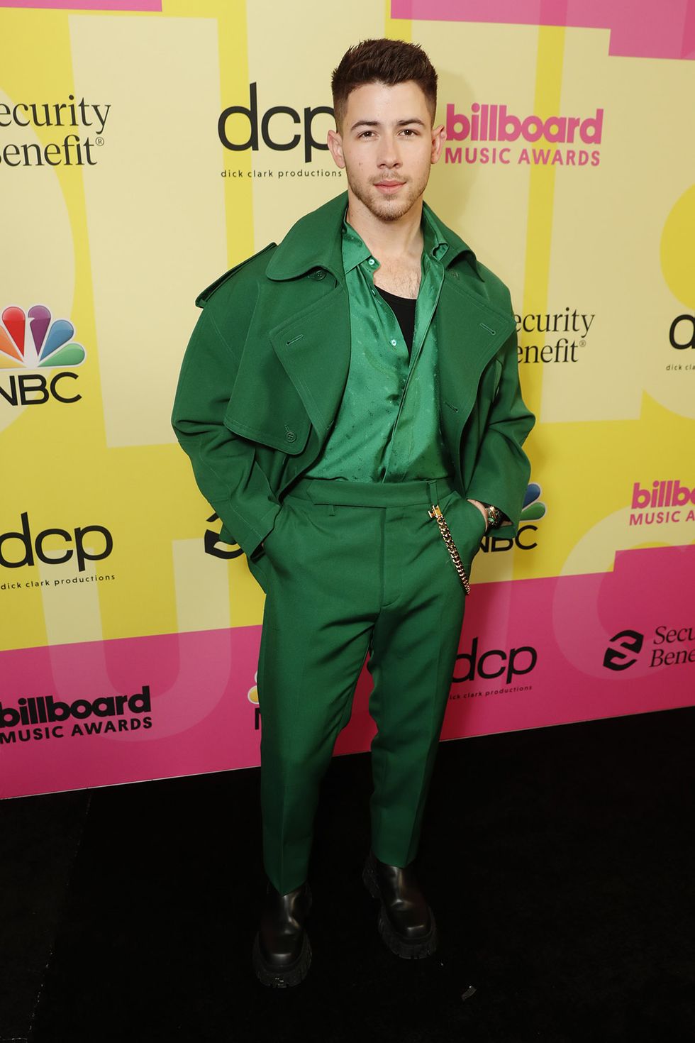 nick jonas billboard music awards 2021 elle 1621838917