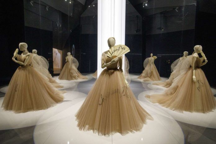 casa de moda Dior