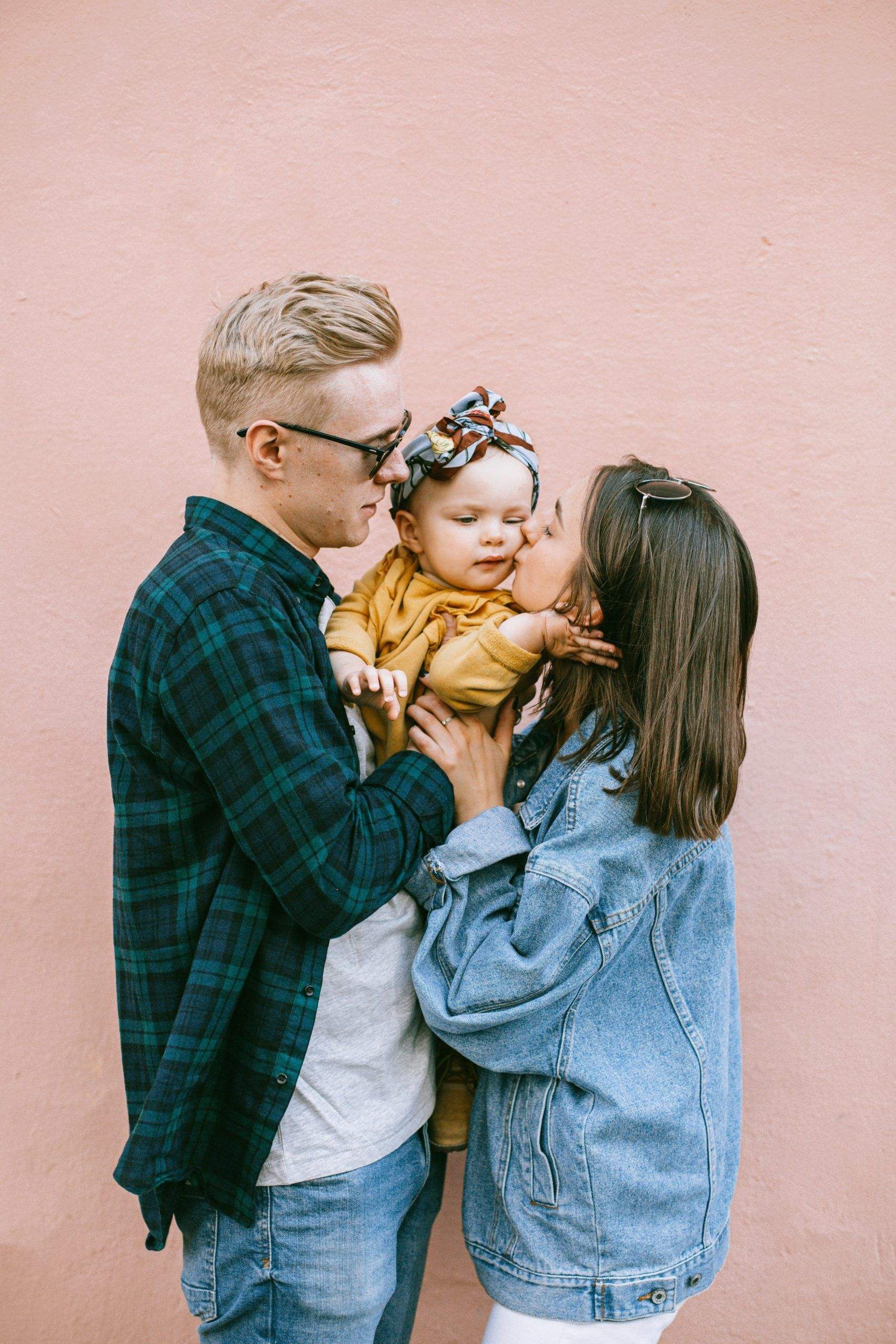 Cuando los amigos se eligen para ser padres 1 pexels katie e 3662849 scaled