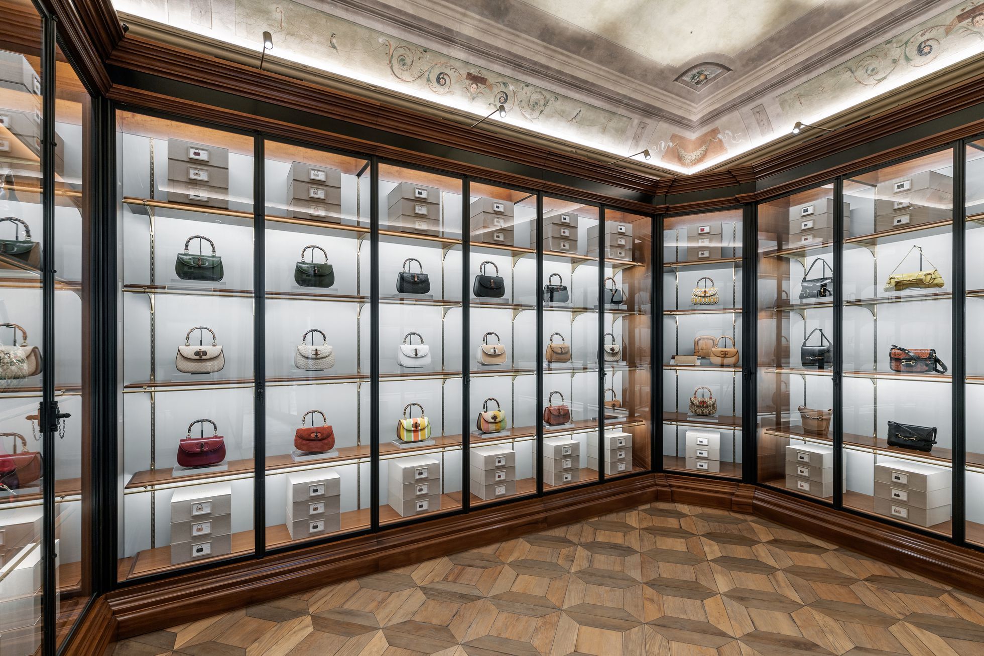 Gucci custodia y expone 100 años de moda 2 DORHA6H7AZEPNLGDTDEF7RADTY