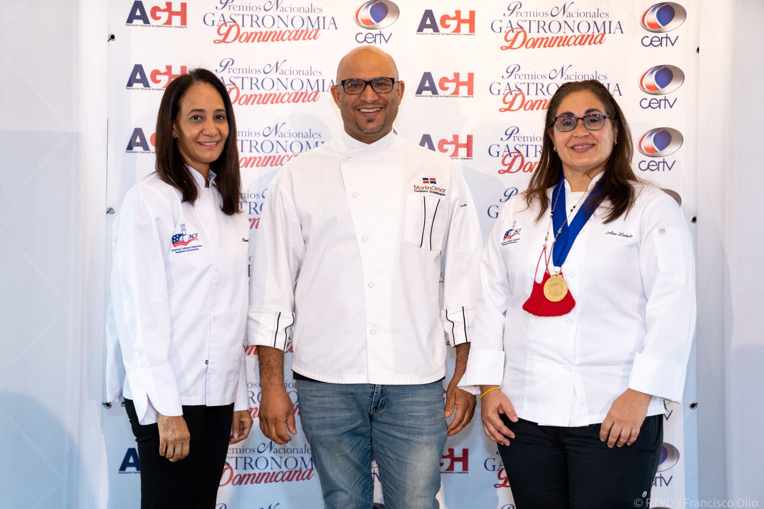 Los chefs Cruz Dircia Castillo Martin Omar y Ana Lebrón scaled