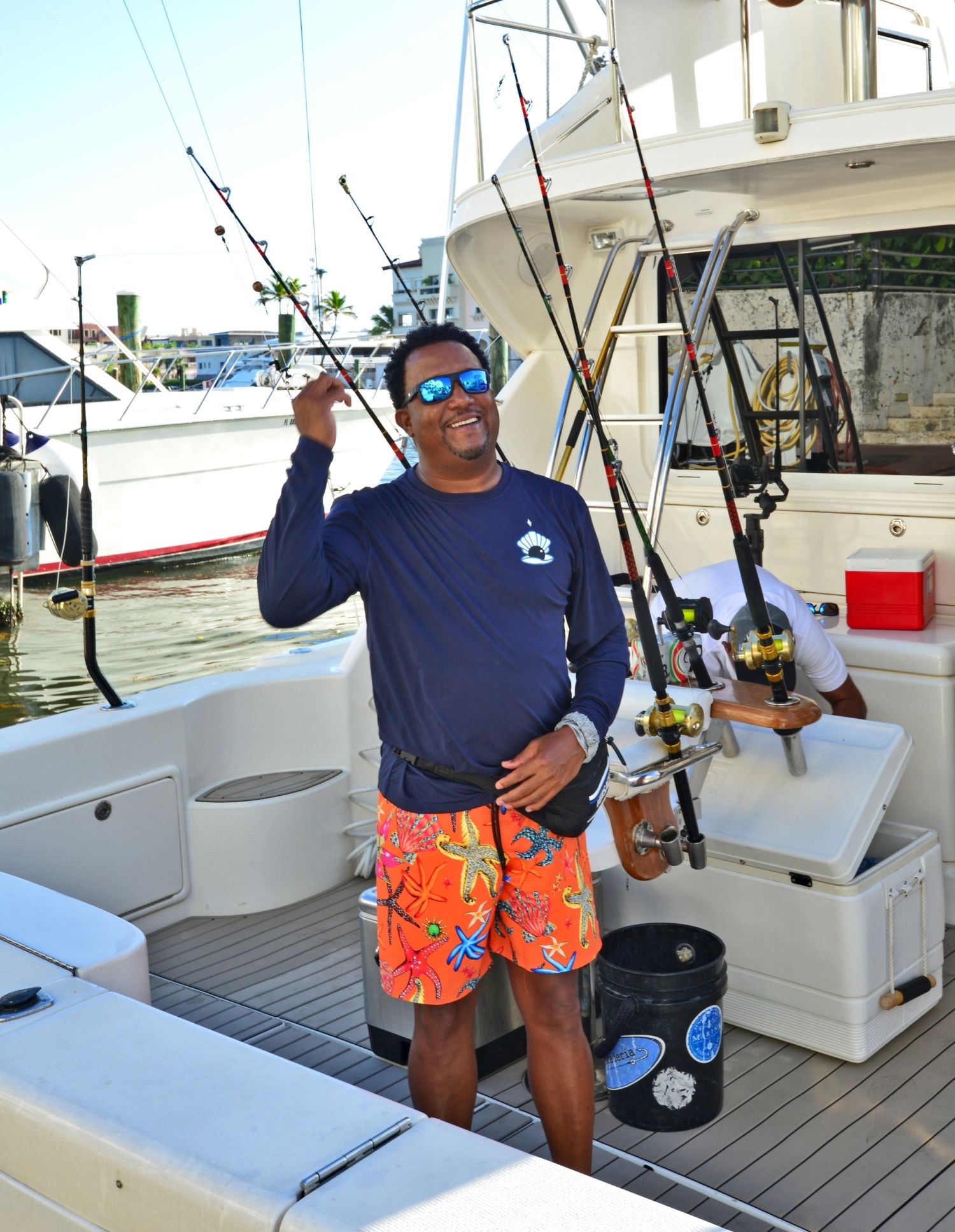 Marina Cap Cana logra récord de participación en su Torneo de Pesca 6 Pedro Martinez en lancha