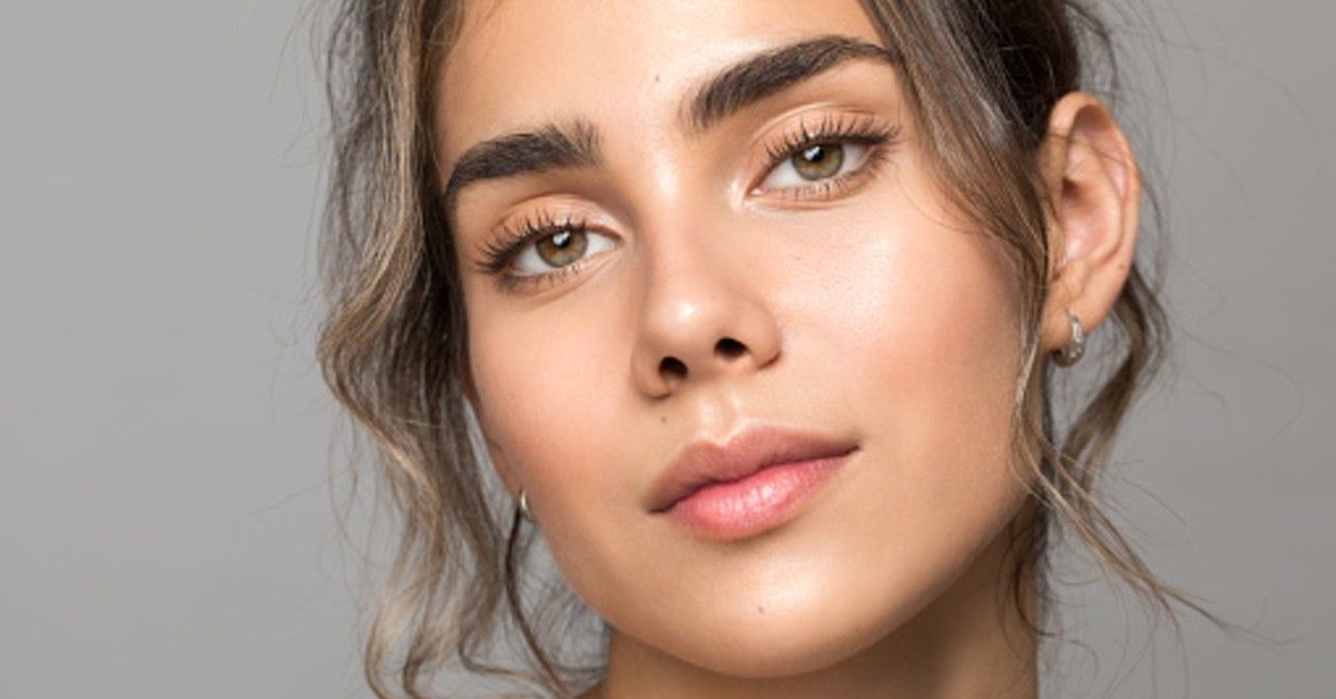 5 Tendencias de maquillaje que todas moriremos por llevar 4 como tener las cejas mas gruesas13