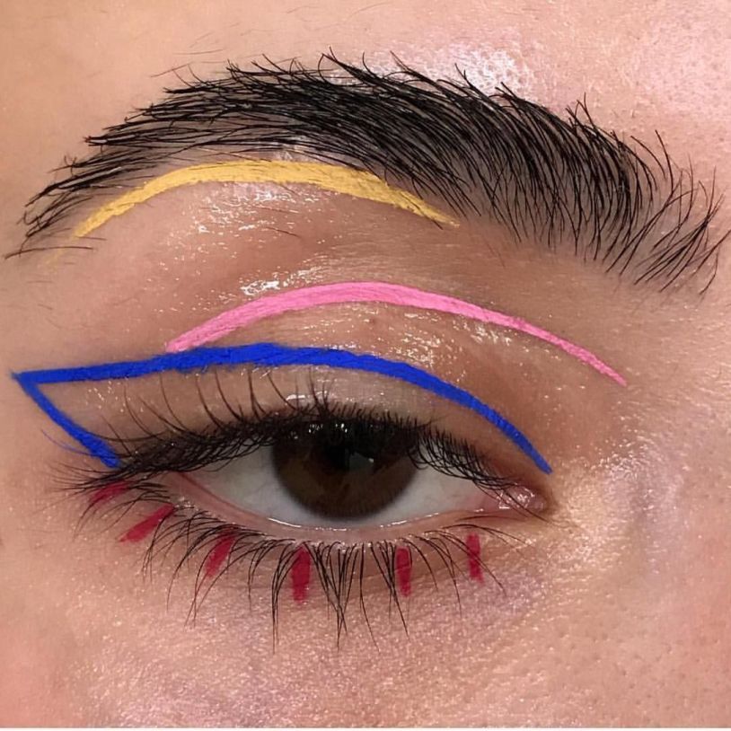 5 Tendencias de maquillaje que todas moriremos por llevar 3 delineados coloridos y originales