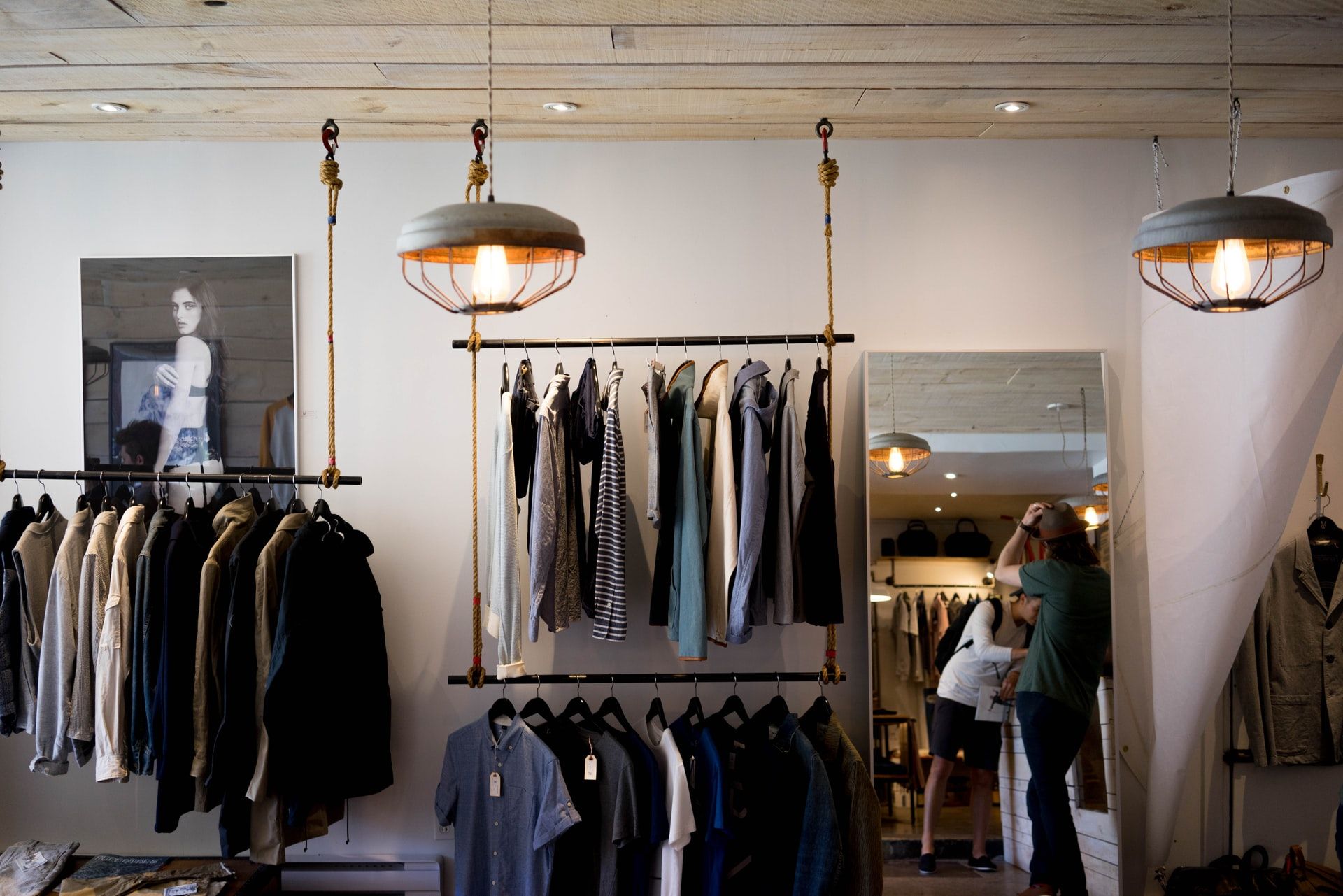 LA UASD-MOLA, Moda sostenible con doble certificación 1 clark street mercantile qnKhZJPKFD8 unsplash