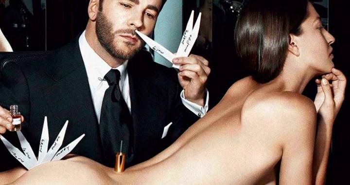 Mujer, sexo y deporte. ¿Por qué sigue siendo sexualizada la ropa femenina? 1 mujer publicidad colonia