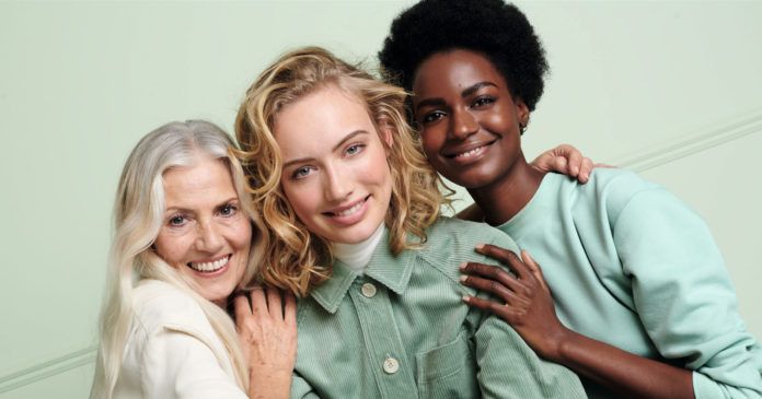Avon celebra 135 años