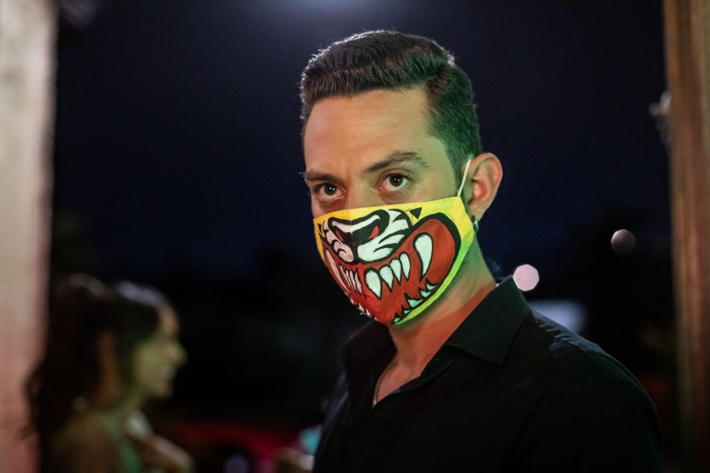 ¿Tienen significados las mascarillas usadas en «Guayabo»? 2 9L2A8984
