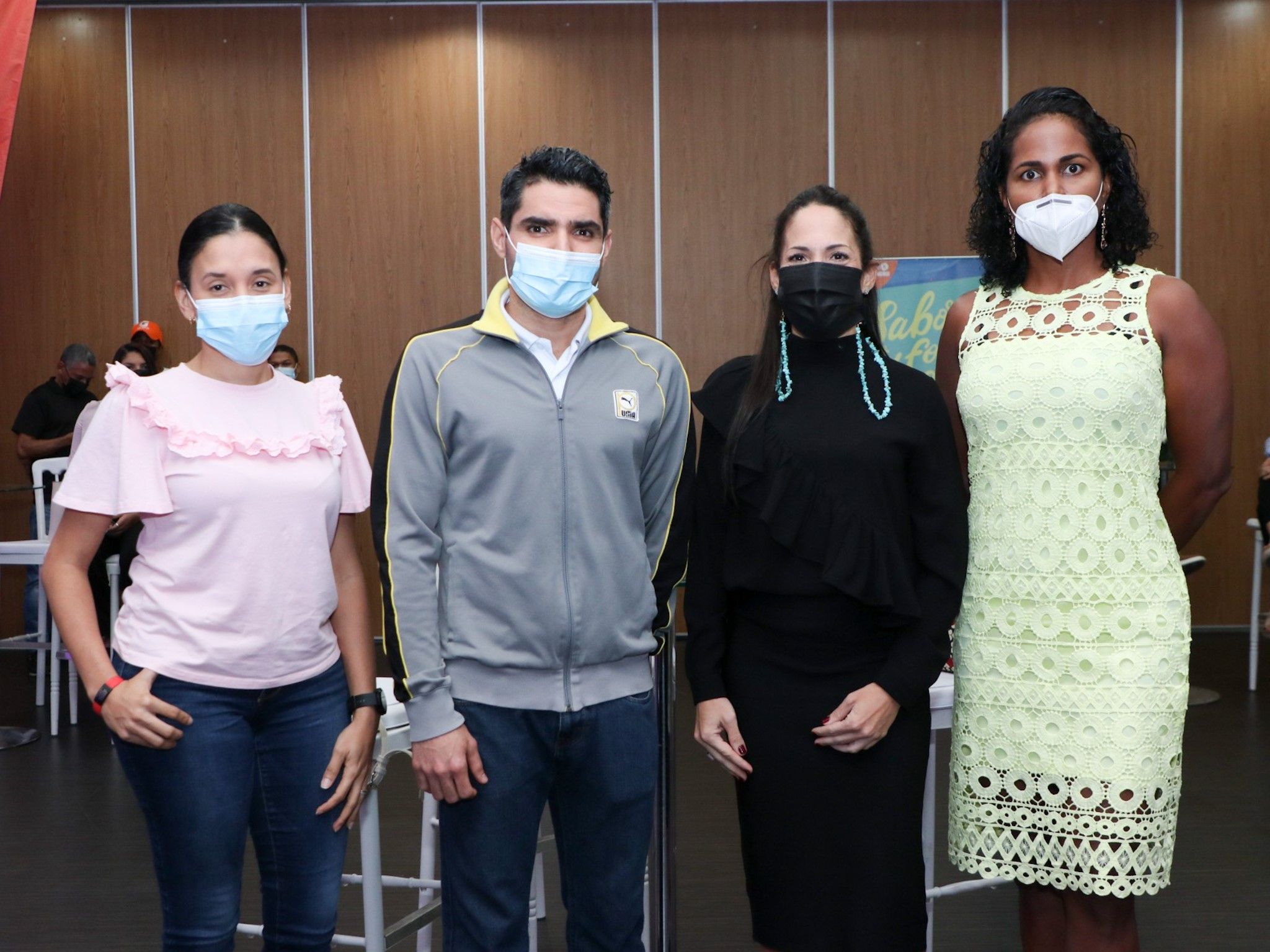 Adela Quezada Erick Garcia Vivian Pena Izquierdo y Fridah Suero