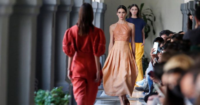 Color en el Mercedes-Benz Fashion Week México