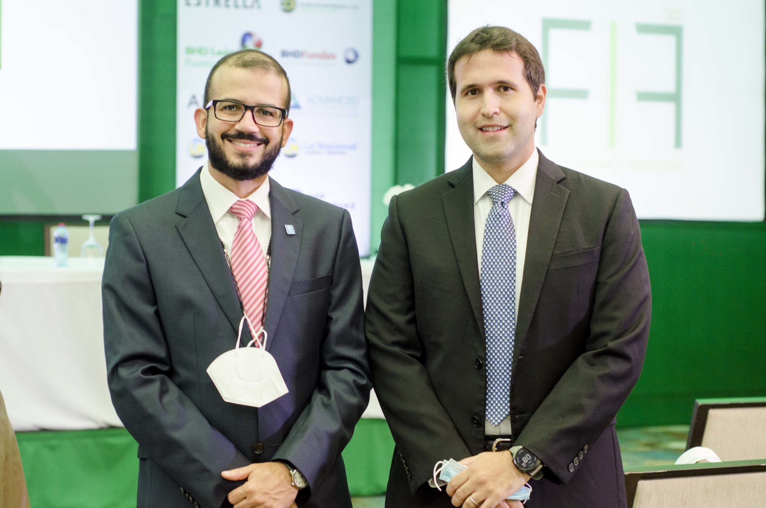 Realizan 5to Foro de Fondos de Inversión y Fideicomisos 3 DSC1104 Juan Pimentel y Daniel Fernandez 1