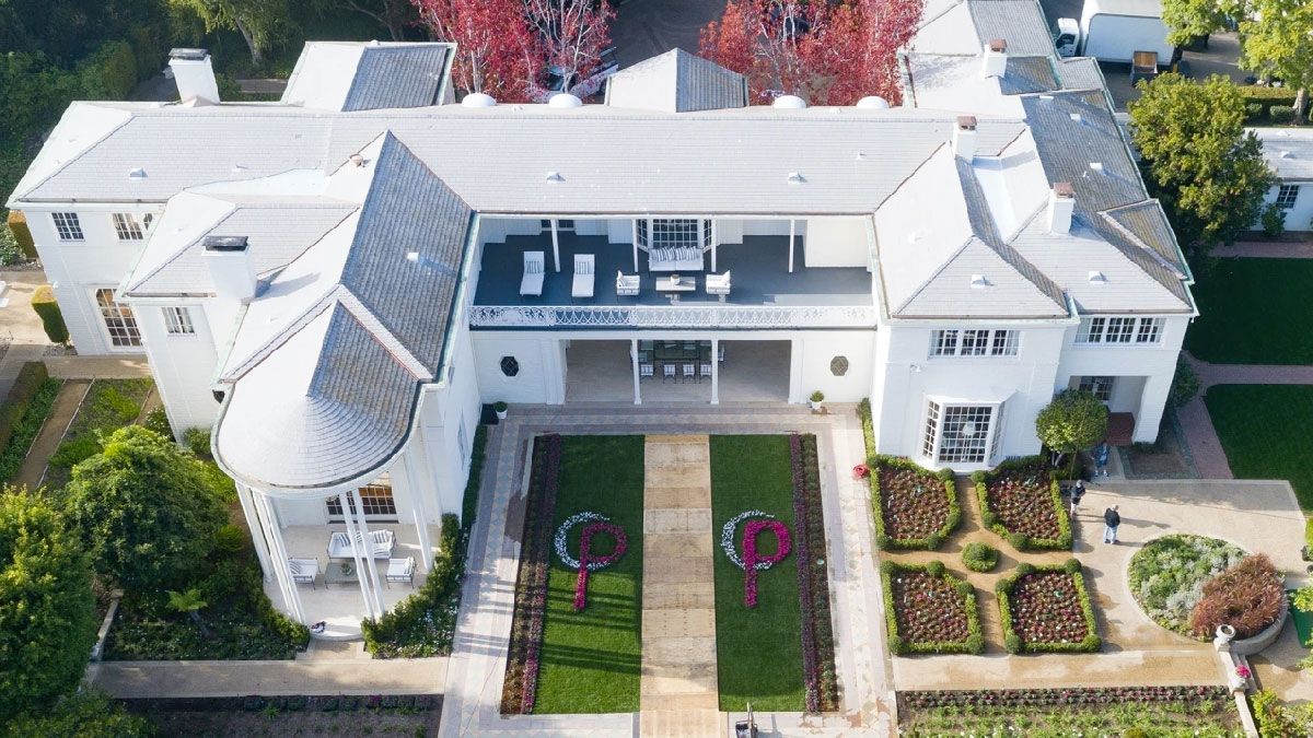 mansion hilton