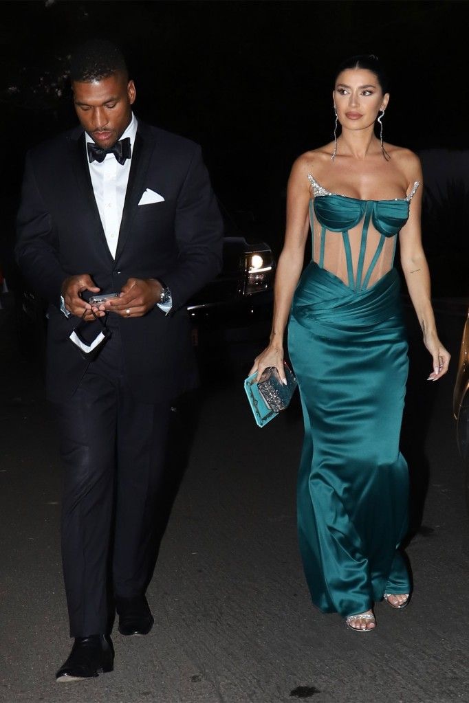paris hilton wedding arrivals 338