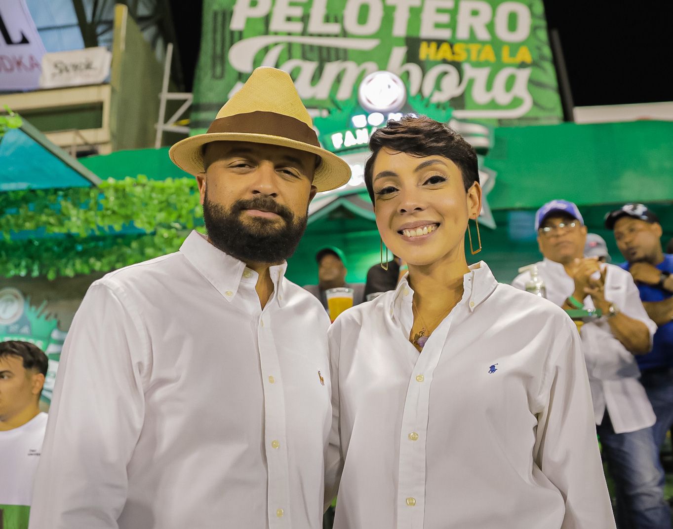 10. Claudio DOleo y Carmelcy Confesor