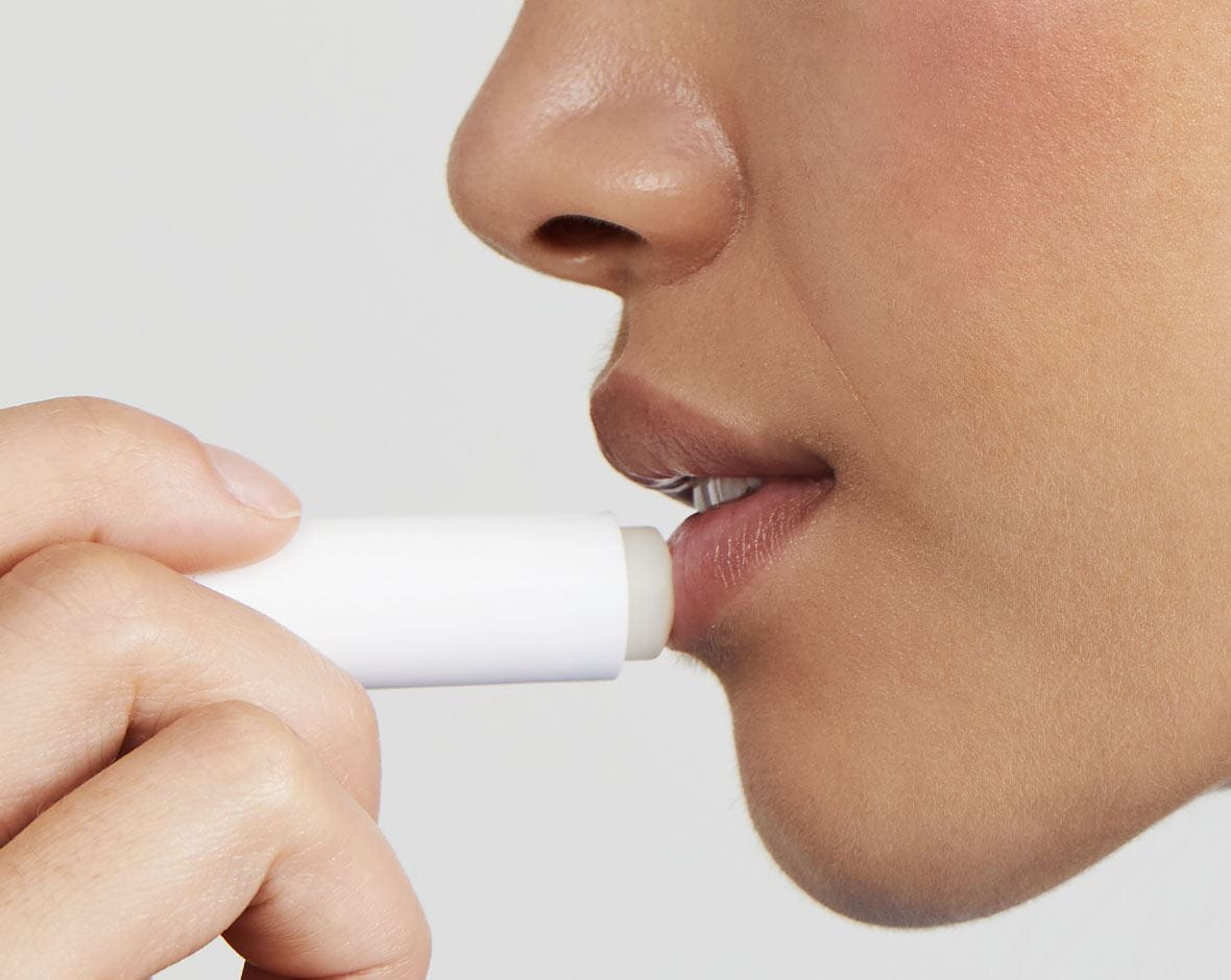 Mi piel y el verano… ¿Qué hacer? 5 Hidratar LabiosHidratar Labios 2