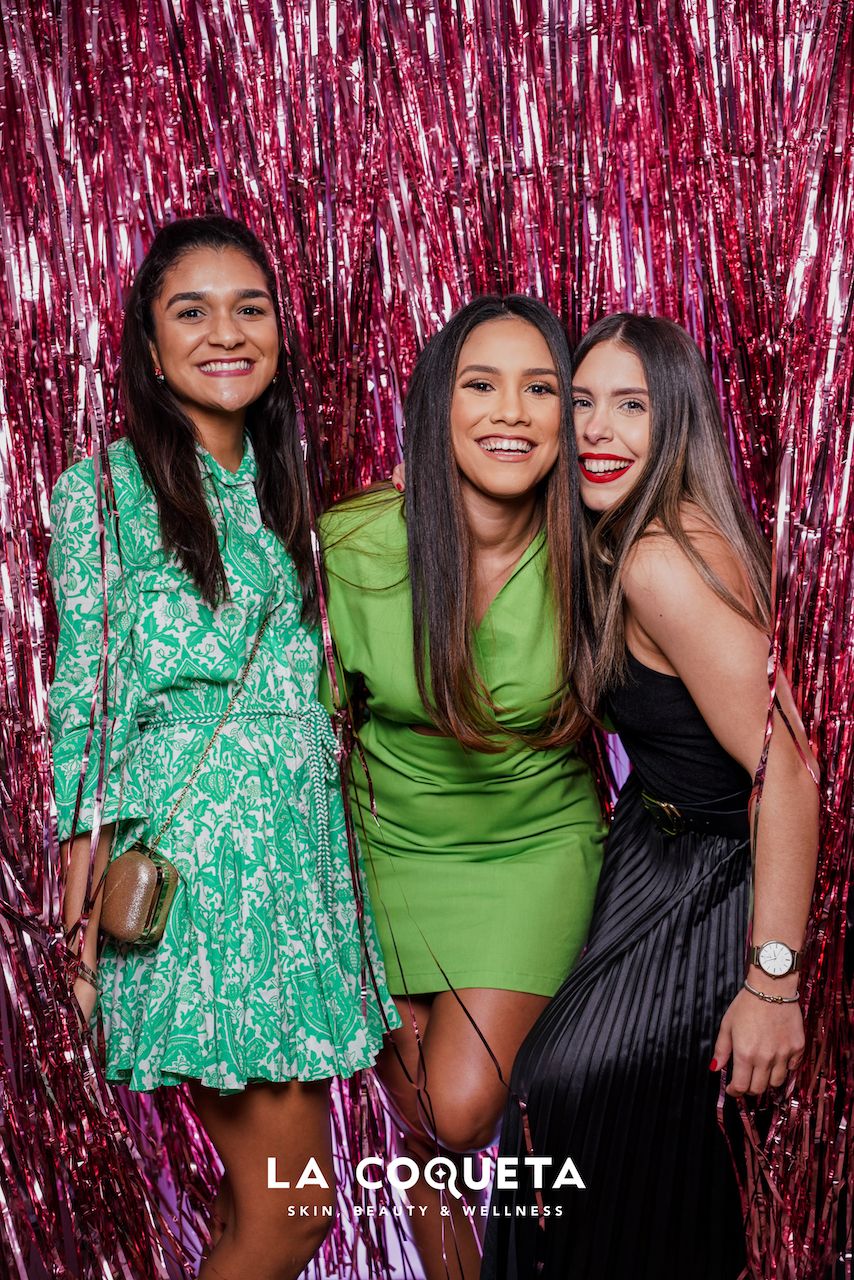 3 Daniela Patrone Vanessa de Jesús y Gabriela Yannie