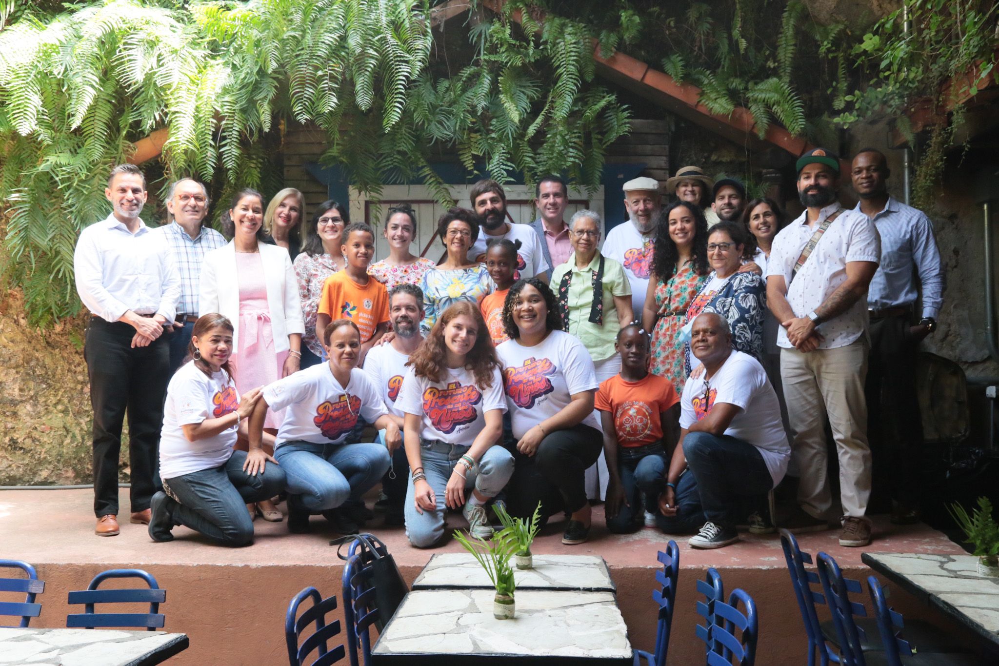 Fundación La Merced lanza “El presente es de los niños”, campaña en contra del trabajo infantil 2 9 Amigos y colaboradores de Fundacion La Merced