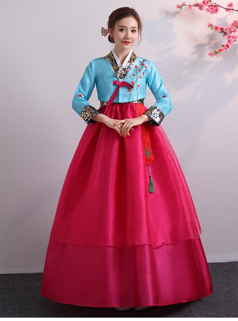 Kim A-Young presentará su colección inspirada en Hanbok en Centro Cultural Coreano 4 rBVaWFw945 AL6X1AARJNpi1dvI180