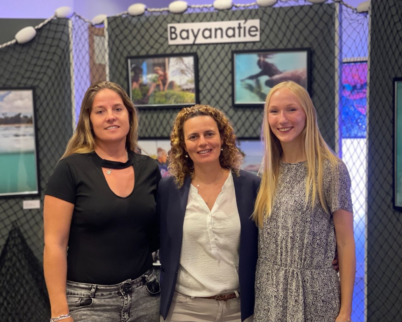 La exposición en Santo Domingo estará abierta hasta el 7 de septiembre, el Día Internacional del Manatí. 1 Rachel Plekaniec Rita Sellares Melanie Muller