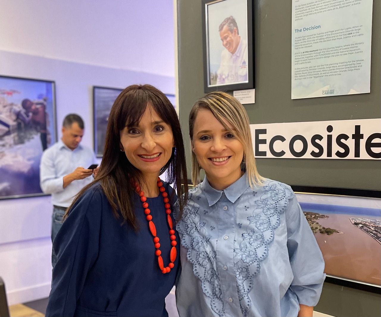 La exposición en Santo Domingo estará abierta hasta el 7 de septiembre, el Día Internacional del Manatí. 3 Rocieo Saenchez y Rocieo Rivera