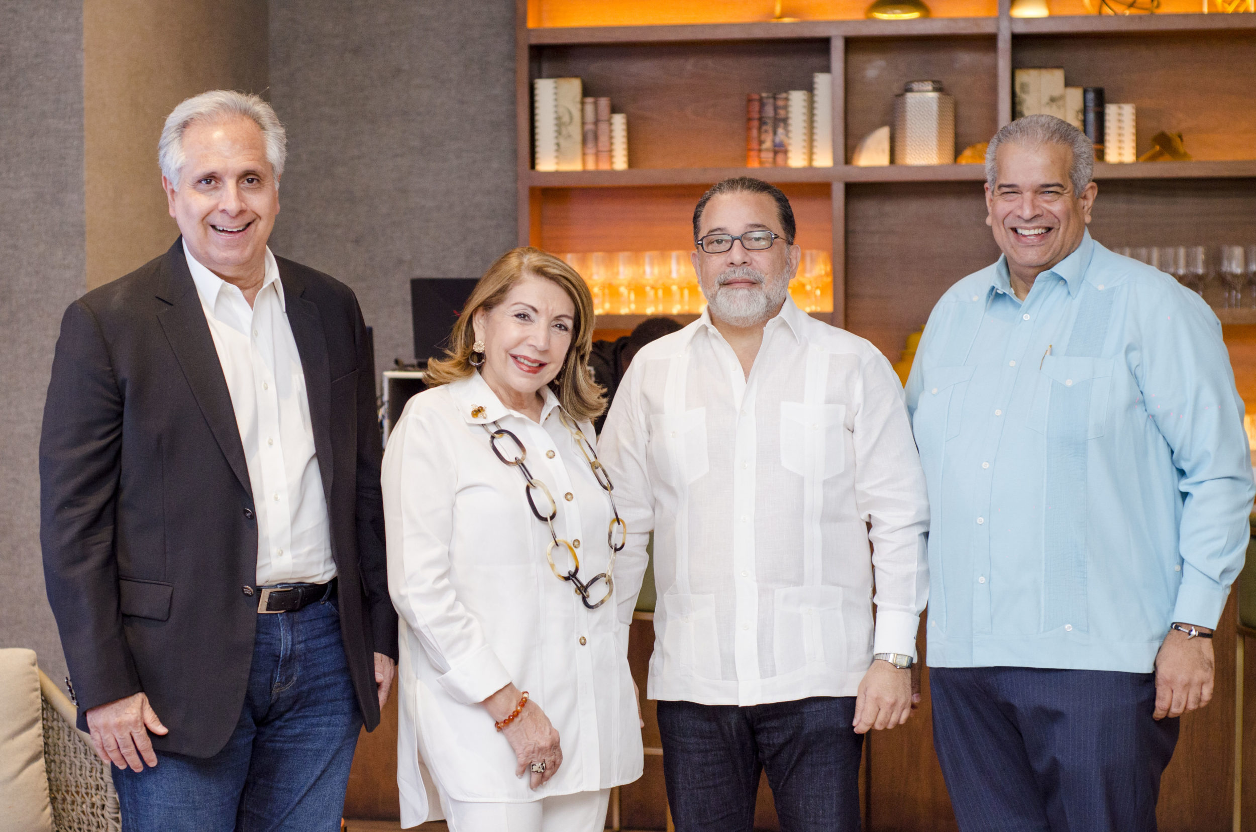 4 Alberto Atallah Maribel Lazala Manuel Mota y Pedro Vargas