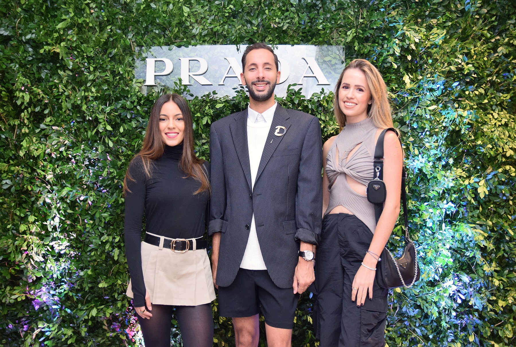 Prada Beauty trae a República Dominicana su catálogo de fragancias 3 4. Camila Santana Miguel Asjana y Danielle Von Barkhausen.