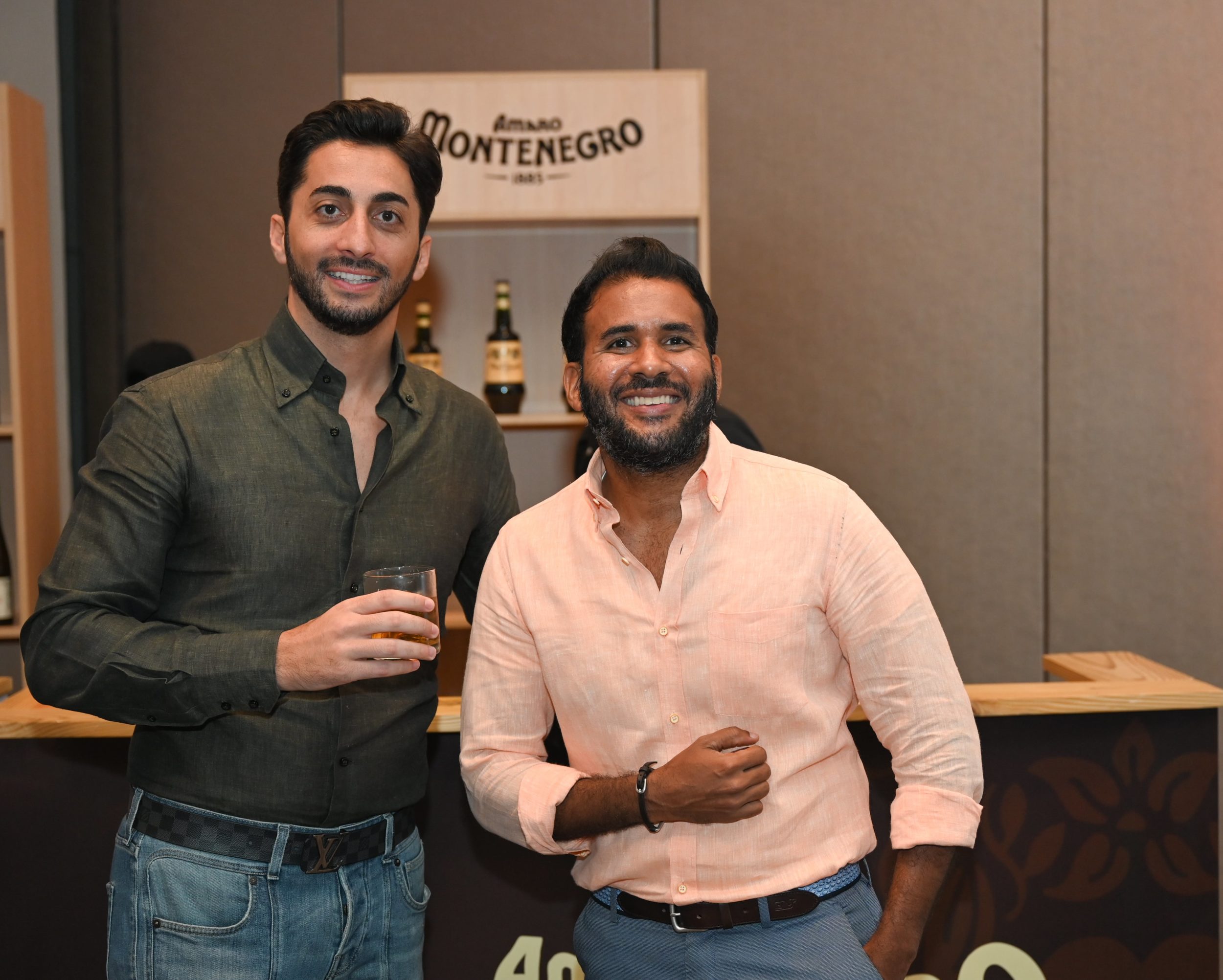Farmacéutica Sued & Fargesa presenta al mercado dominicano la proteína Leusyn-Pro para favorecer la síntesis proteica y función muscular 4 Foto 5 Guiseppe Salerno y Oscar de Castro min