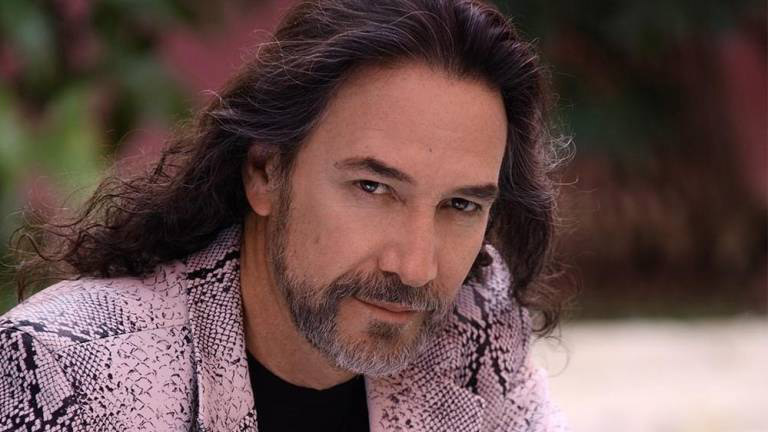 6 artistas que festejan su nacimiento en diciembre 6 Marco Antonio Solis