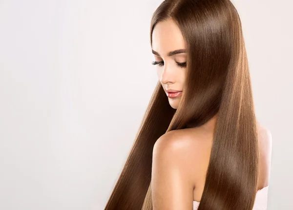 Hair positive: ¿En qué consiste esta iniciativa? 2 Cabello lacio